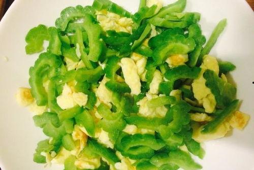 夏天吃凉瓜炒蛋好