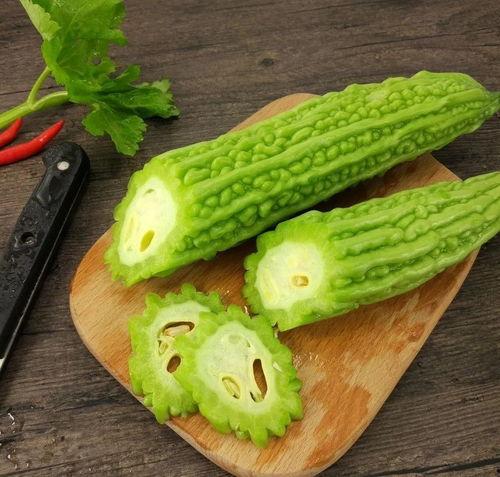 吃瓜的阿里,一场互联网巨头的跨界狂欢